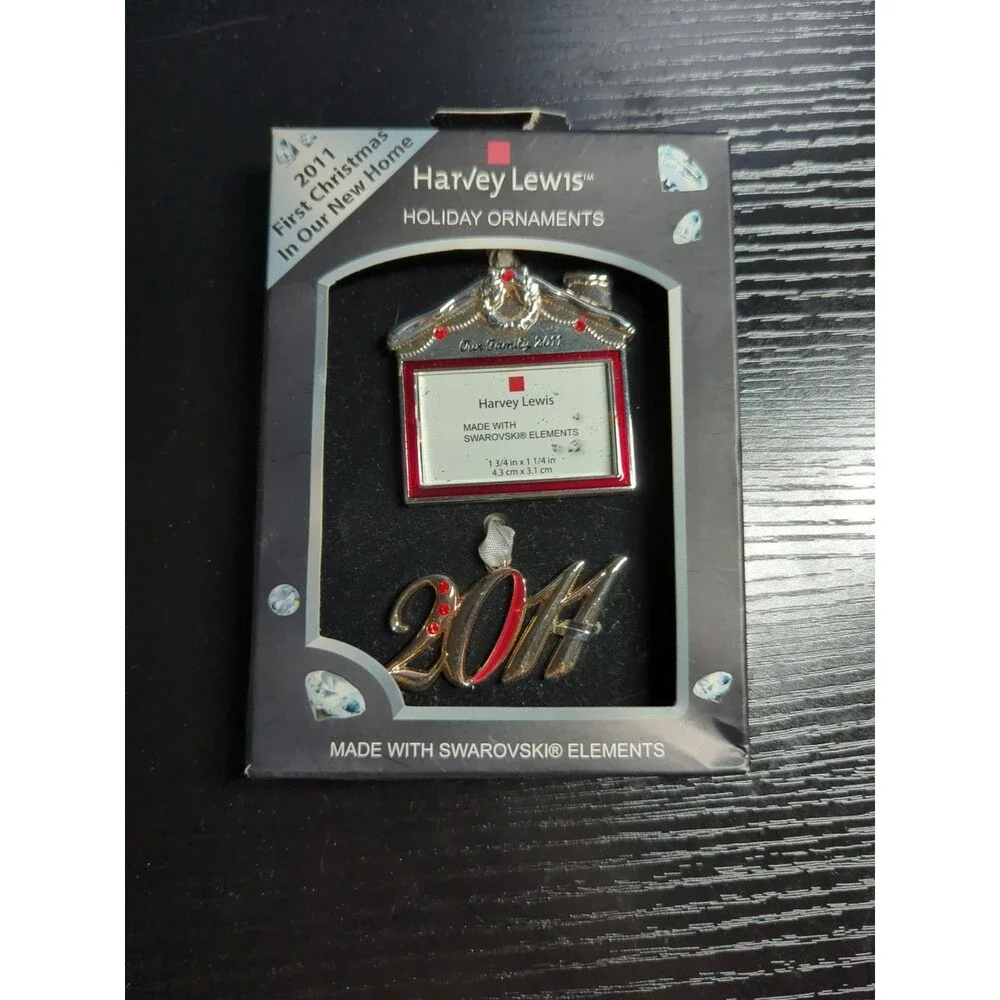 2011 OUR FAMILY CHRISTMAS PHOTO FRAME ORNAMENT~2 PC~SWAROVSKI CRYSTALS~NIB